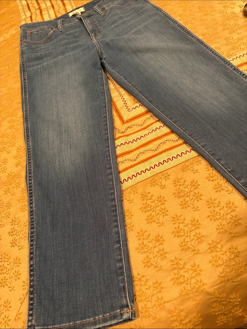 Madewell Classic Straight-Leg Jeans in Medium Blue Wash, “Stovepipe,” 30